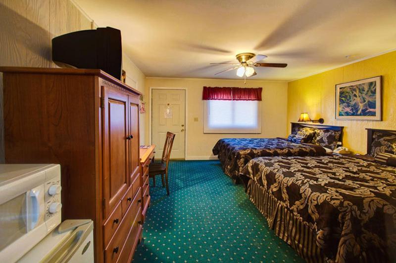 Margaretville Motel Room photo